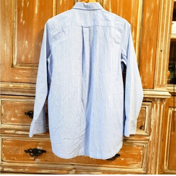 NWT banana republic boyfriend pinstripe button down - Picture 2 of 5